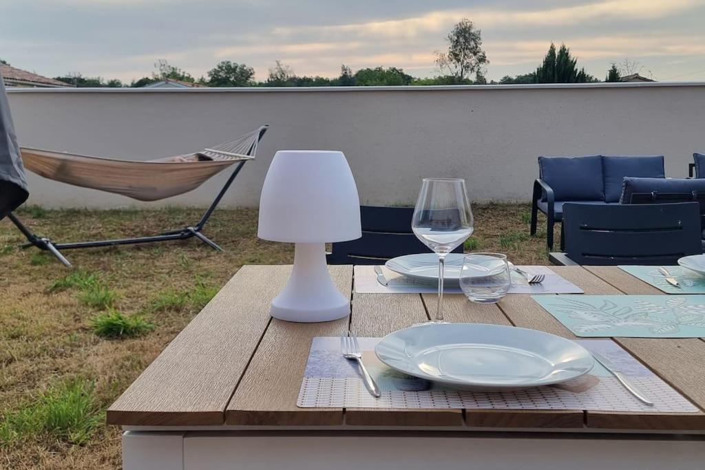 Maison Au Calme Entre Collegues Ou Famille - La Boheme - Saint-Seurin-sur-l'Isle Exterior foto