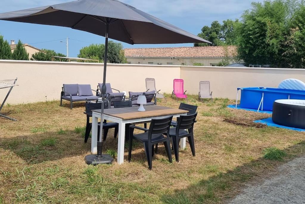 Maison Au Calme Entre Collegues Ou Famille - La Boheme - Saint-Seurin-sur-l'Isle Exterior foto
